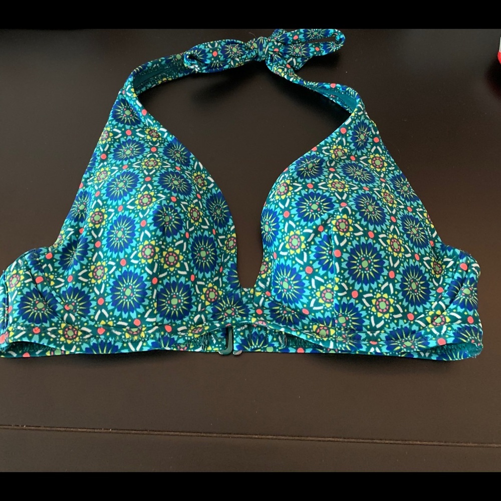 Bathing suit